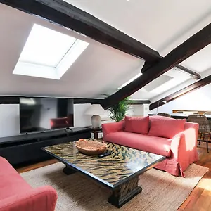 Elegant P.venezia Attic Appartamento Milano